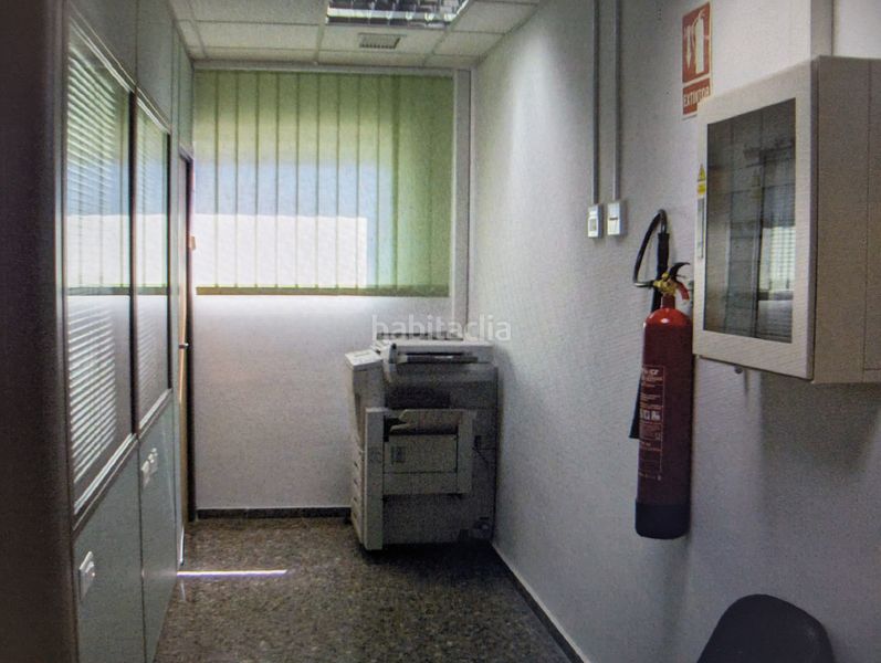 Foto 069e6d77-dd6d-430e-bd87-60d4dc22520f. Lloguer local comercial a avenida ojos negros 41 a Sagunt
