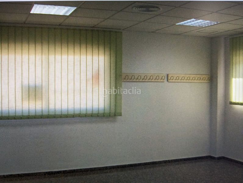 Foto 57a4951b-a65e-4b1a-a3f0-2ad414e49265. Lloguer local comercial a avenida ojos negros 41 a Sagunt