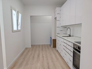 Appartamento in Avenida de Abril-9 de Octubre. Piso céntrico reformado en puerto de sagunto