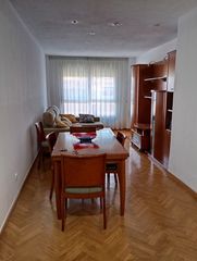 Miete Etagenwohnung  Avenida las retamas. Piso seminuevo de 2 dormitorios en retamas