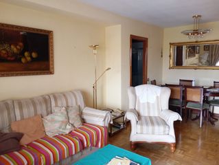 Miete Etagenwohnung  Calle cabo de san vicente. Piso para estudiantes 4 dormitorios parque lisboa