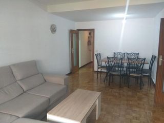 Miete Etagenwohnung  Calle río ebro. Piso amueblado en ondarreta 3 dormitorios 1 baño