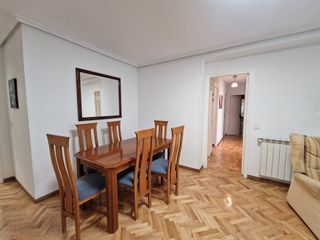 Miete Etagenwohnung  Calle camino de leganes. Piso para compartir amueblado 4 dormitorios 2 baños