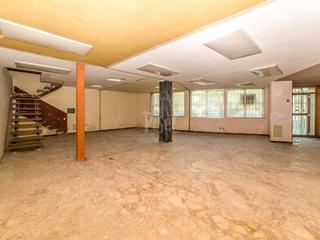 Local Comercial  Abat oliva. Local en venta en llevant