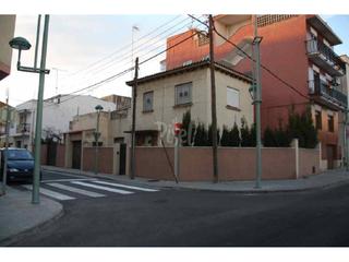 Haus in Torreforta. Acogedora vivienda unifamiliar con jardín en torreforta