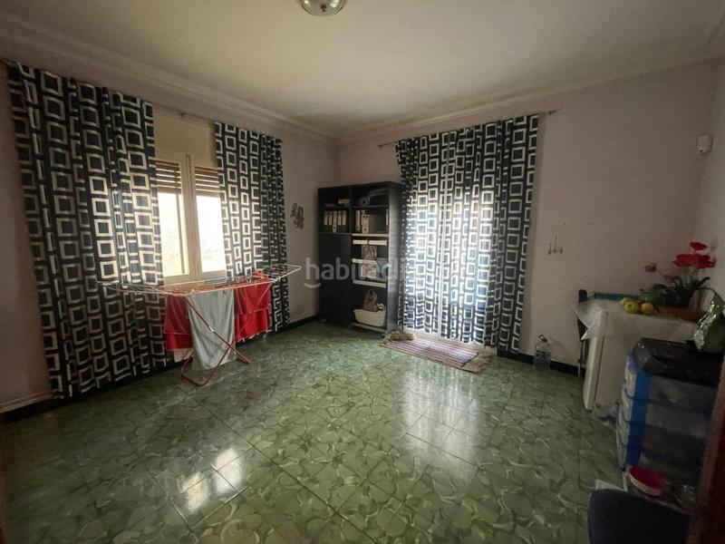 Foto d992e826-6094-46ff-b84f-22aba19e3552. Edificio casa en Constantí