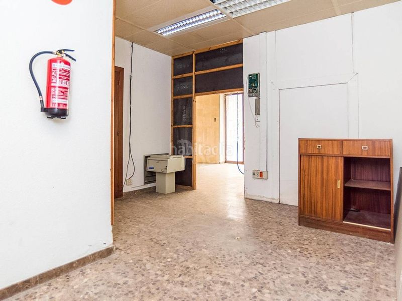 Foto c2a4098b-3b0b-489a-9950-bfcfa4ec6362. Local comercial a Santa Bàrbara