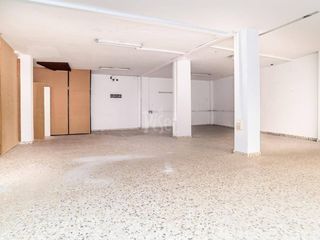 Local Comercial a Centre. Local en venta en c. masdenverge, 4, tortosa, tarragona