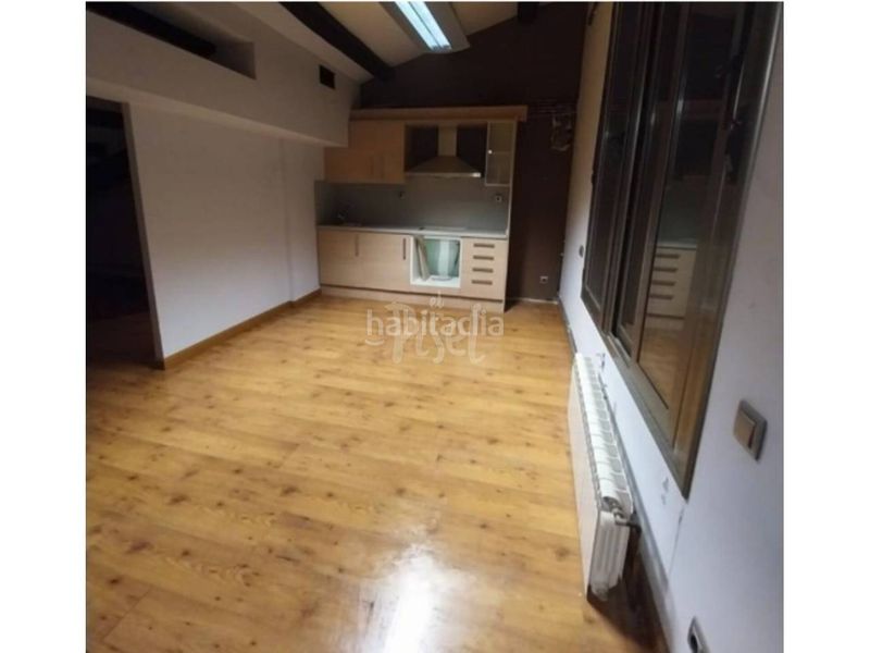 Foto e05b3870-88d7-4f1a-8678-21b7a1855b71. Pis a Barri Antic Manresa