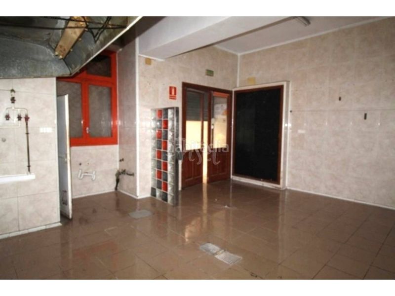 Foto 9e910a92-8b58-4d7b-81f4-06c4193aeb42. Local comercial a Part Alta Tarragona