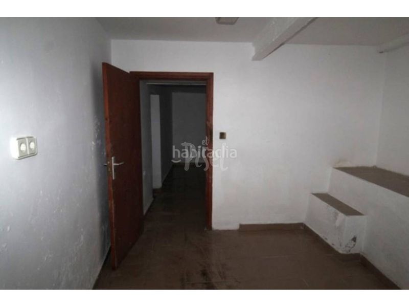 Foto b2dc2ea0-86f4-47ea-8691-c5e6e789aaa7. Local comercial a Part Alta Tarragona
