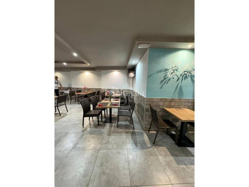 Foto c7d3eb7d-24de-4fb1-86e7-67d388b1f117. Traspaso local comercial  con encanto en el centro con horno artesanal incluido! en Tarragona