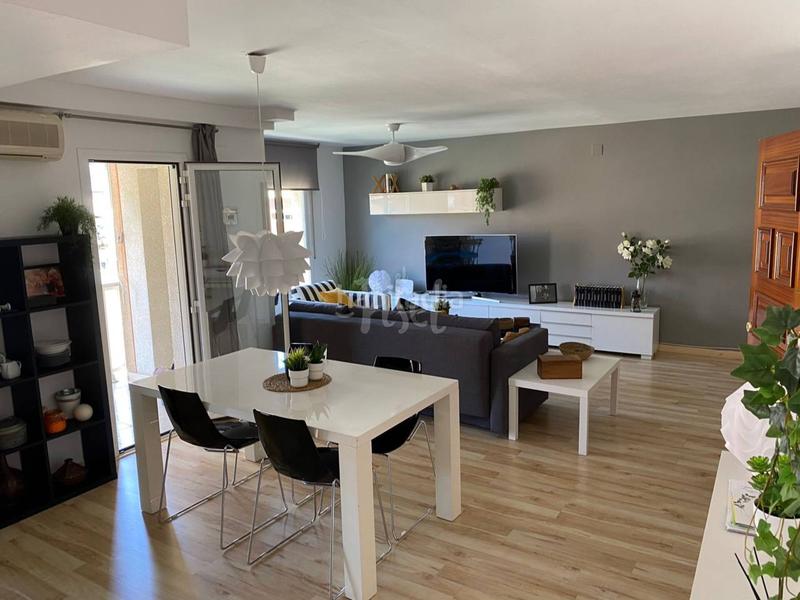 Foto 75ca2f19-2c9f-42b1-ab8b-f7f26348efb2. Dúplex piso en venta en Sant Pere i Sant Pau en Sant Pere i Sant Pau Tarragona