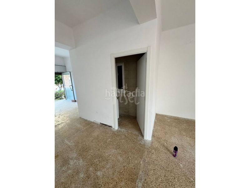 Foto 9a63e00e-7e9f-4242-aff5-f0ce19c96b63. Local comercial a Torreforta Tarragona