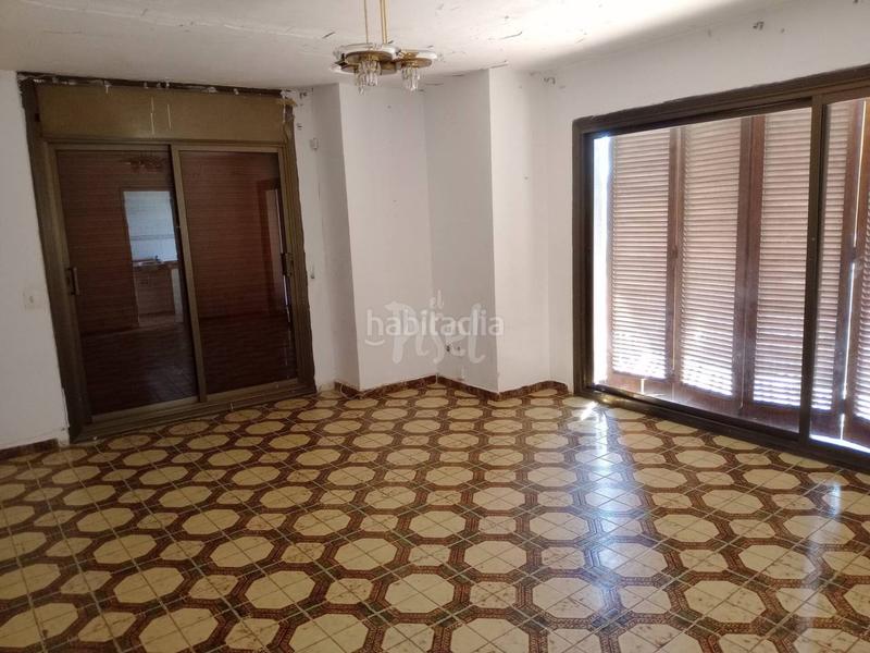 Foto 224ebac9-47be-4707-9dc5-56c6931bb60d. Piso oportunidad ! piso amplio con terraza cerca de la playa 129.000 en Cunit