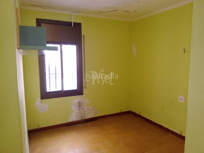 Foto 889201e4-0159-4138-b1b0-32879ceef2f8. Piso oportunidad ! piso amplio con terraza cerca de la playa 129.000 en Cunit