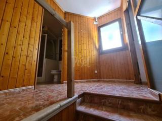 Casa  Santa clara. Casa en venta en el casco urbano de tortosa  184 m