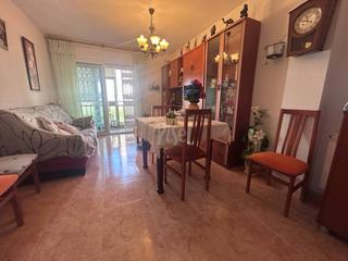 Piso  Violant d´hungria. Piso en excelente estado en san pere y sant pau!