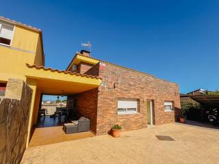 Casa  Cami mas del frare. Gran oportunidad! casa de 240m con jardn, parking y piscina