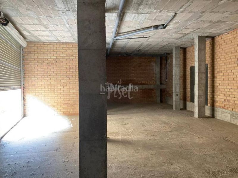 Foto 59cf90e2-4f47-4e2e-b3eb-b46821d8c22b. Local comercial a Valls