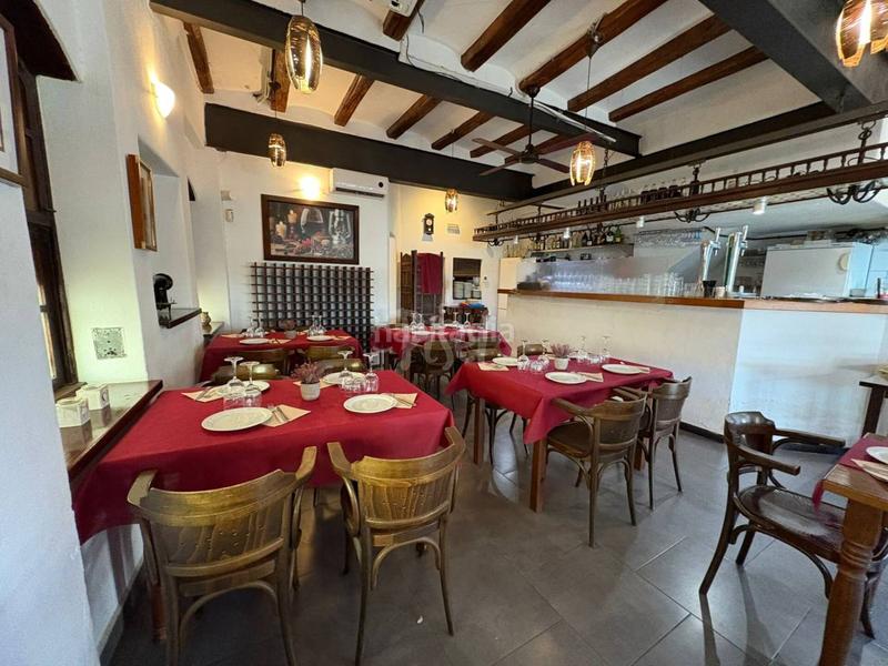 Foto 813565b6-63b9-46d4-84f8-c9e387926a43. Trapasso locale commerciale in Eixample Tarragona