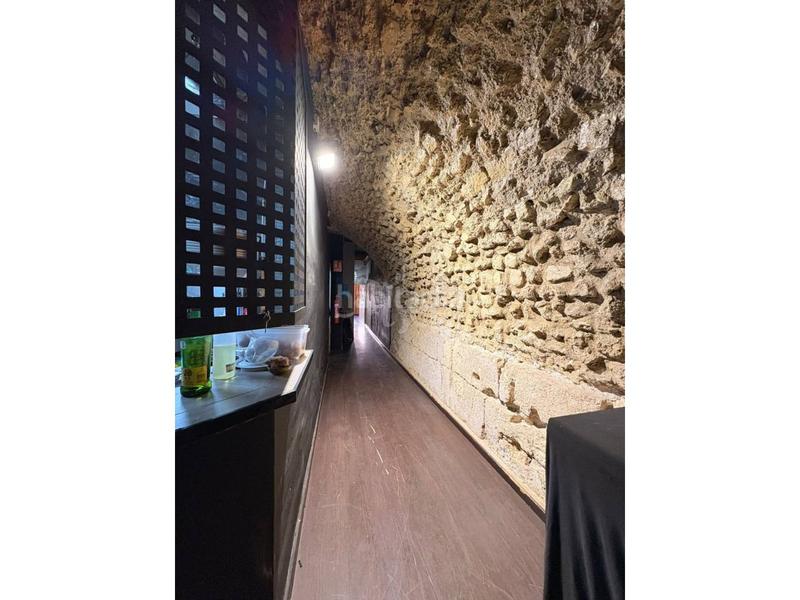 Foto 45bd9c2f-d35e-46e1-973f-350524500957. Traspàs local comercial a Part Alta Tarragona