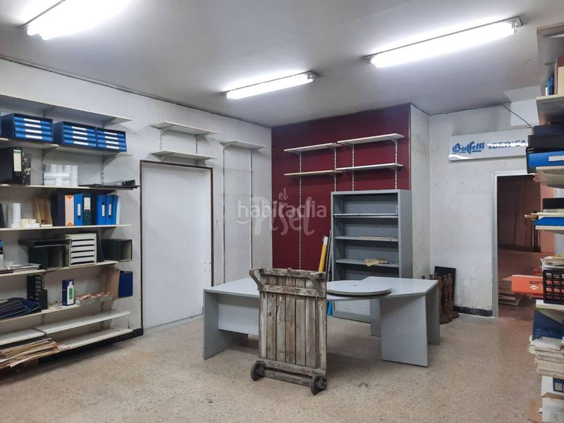 Foto f9fc93a3-a1e8-4d86-966e-305d7f7b4ffe. Local comercial a Nou Eixample Sud Tarragona