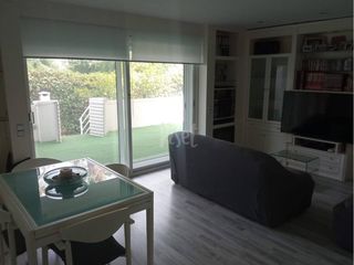 Flat  Calle ametlla de mar. Venta de piso en un amplio bajo en salou