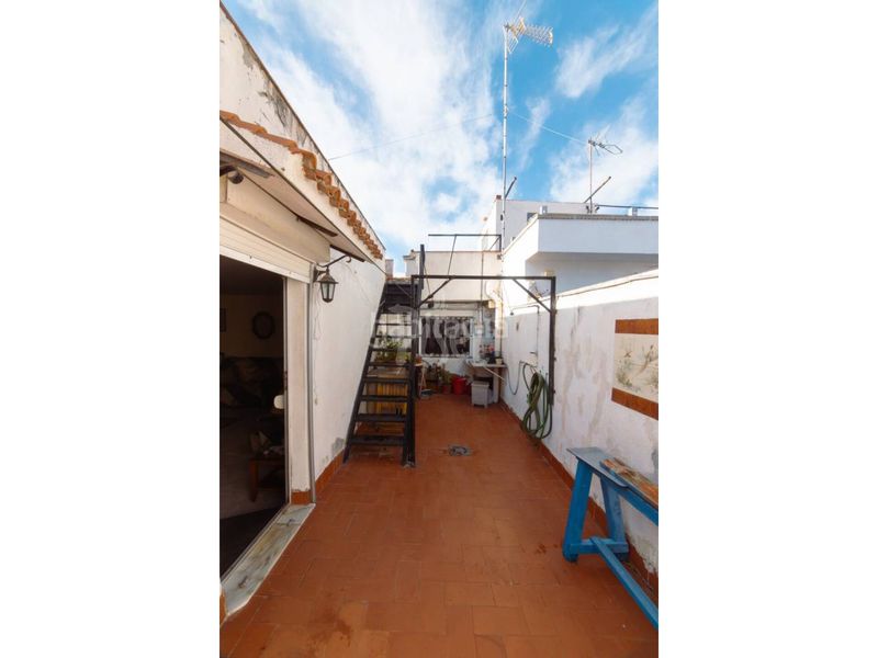 Foto 496bcf63-cae8-465e-bc2c-2cf8cd3d3399. Casa amb calefacció a Torreforta Tarragona