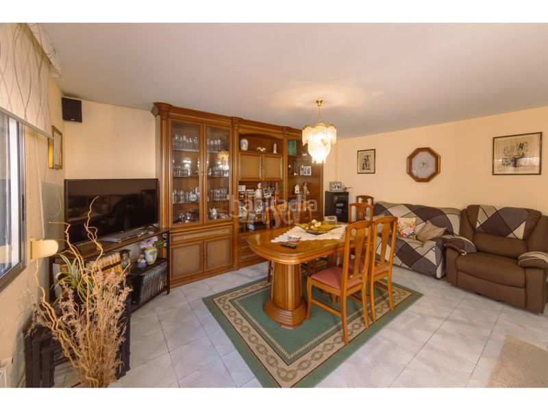 Foto da4662ad-9de4-4280-bb2e-841c316a1848. Casa amb calefacció a Torreforta Tarragona