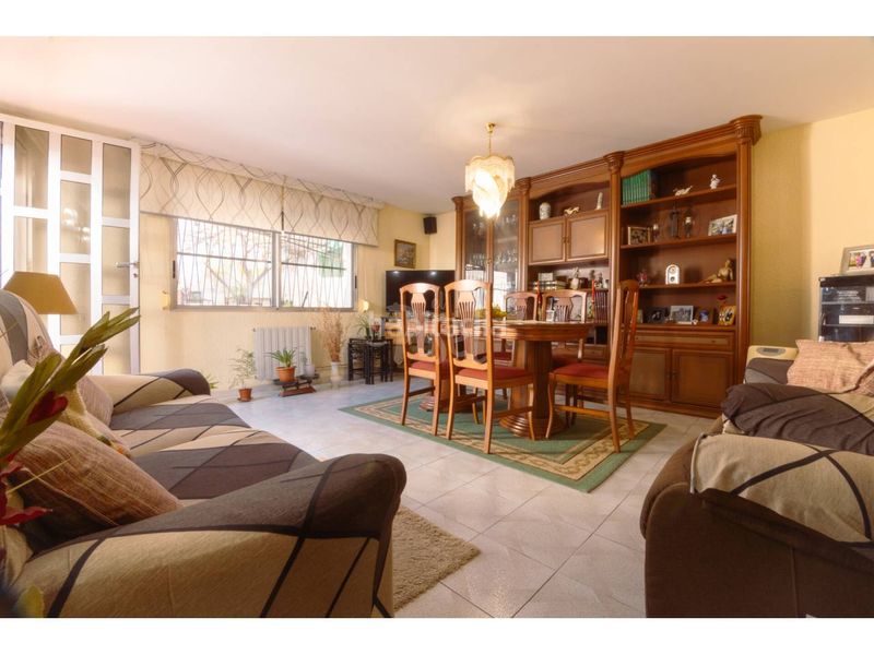 Foto ed3c0974-675b-4759-b906-230de91619ca. Casa amb calefacció a Torreforta Tarragona