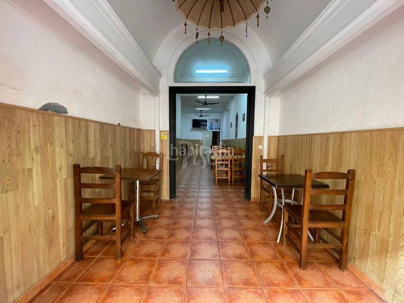 Foto cd2305a7-5460-4eda-9520-67a51fa27a90. Local comercial a Eixample Tarragona