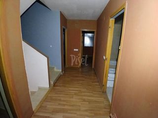 Casa in Granada (La). Vivienda en venta en granada, la barcelona subasta