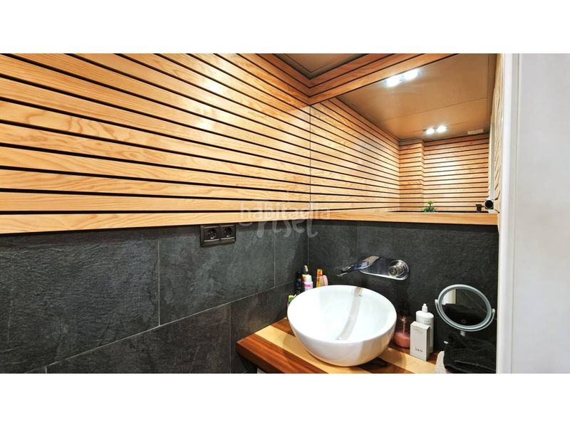 Foto f9dca0c9-e8bc-4075-b0de-a986f3bb3bd7. Dúplex a Centre Reus