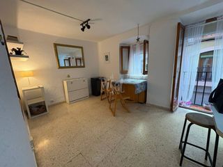 Flat in Part Alta. Piso en part alta tarragona  con encanto y muy soleado