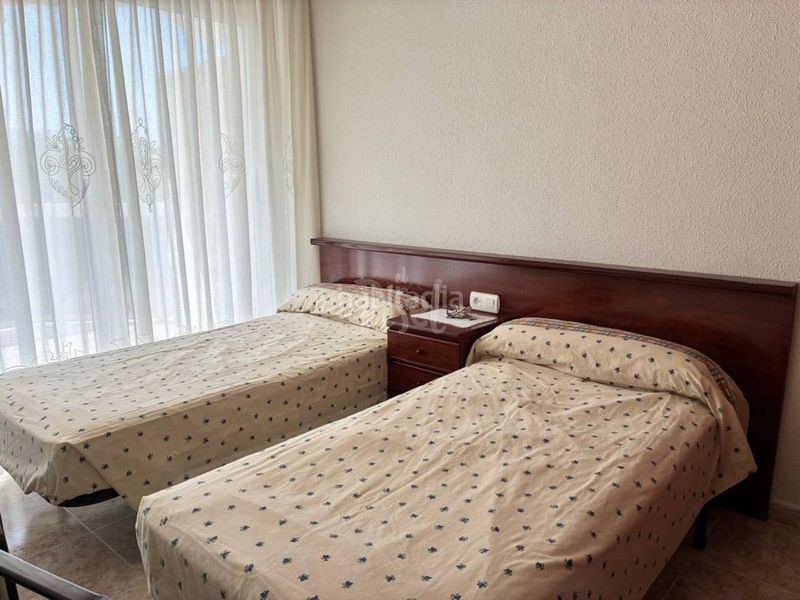 Foto 1cc1d60c-fab9-4c33-87f1-8ad449957946. Apartament amb aparcament a Plaça Europa - Port Aventura Salou