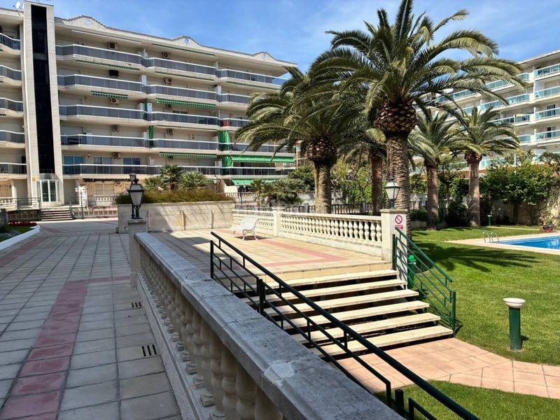 Foto 388d143b-058b-4635-b7d4-95c26e25c1da. Apartament amb aparcament a Plaça Europa - Port Aventura Salou