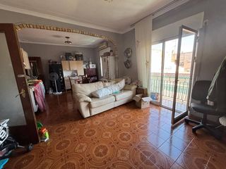 Pis a Sant Pere i Sant Pau. Venta de amplio piso de 3 habitaciones en bonavista, listo para