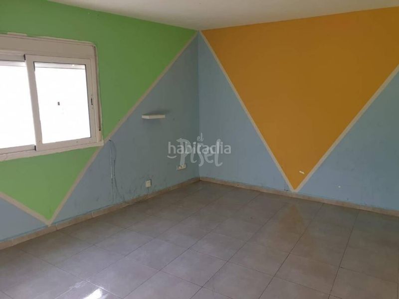 Foto 90f41dee-45b1-4bab-be28-917273249ac8. Edifici a calle mestre emili pujou 7 a Instituts-Universitat Lleida