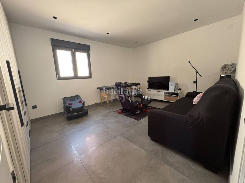 Foto 5c9d8102-528f-4015-ba99-a94c2739a560. Casa amb aparcament piscina a Pallaresos (Els)