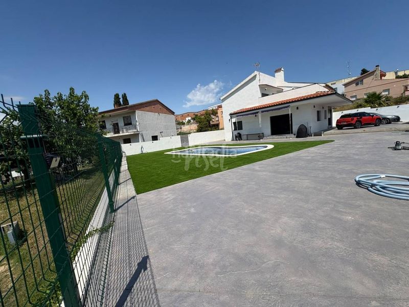 Foto e31d2d65-45da-45fb-94ad-004d041bf01f. Casa amb aparcament piscina a Pallaresos (Els)