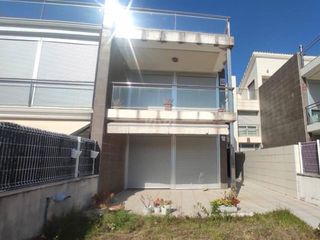 Haus in Port - Horta de Santa Maria. Venta de casa para reformar en cambrils