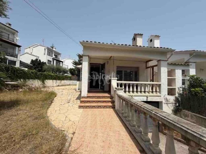 Foto 1184bf06-c0b4-4a9b-bff0-db54dd358539. Casa a Cunit residencial Cunit