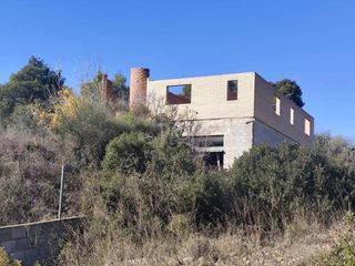 Haus in Avinyonet del Penedès. Casa en venta