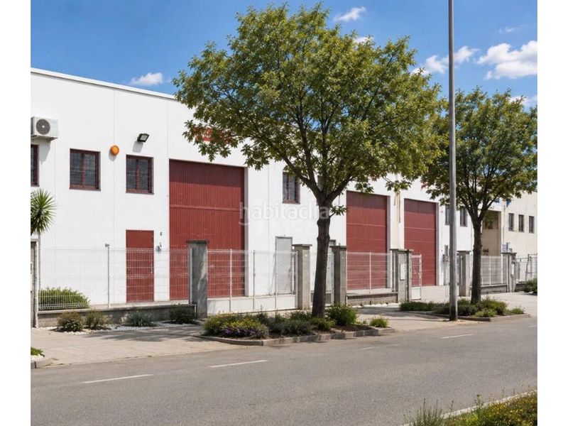 Foto 474d978b-3cf0-4b9b-a5f2-6a66eb92a3b4. Industrial building in Torreforta Tarragona