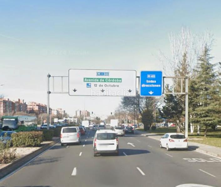 Foto 4f75a6a5-21ad-4336-872f-fb805a52a022. Appartement dans calle de andrea jordán 9 dans Los Rosales Madrid