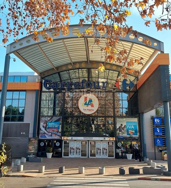 Foto 7e12ed06-6872-4ad1-850c-d15ac0d2fde3. Appartement dans calle de andrea jordán 9 dans Los Rosales Madrid