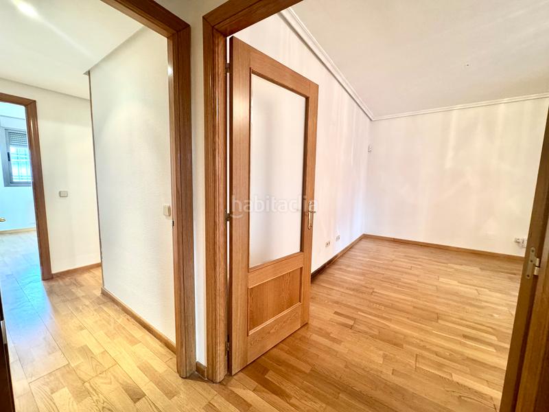 Foto 885a7775-4b17-4e90-8849-da349c42d719. Appartamento con parcheggio piscina in Puerta Bonita Madrid