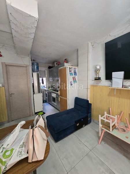 Foto a2f3c2bb-c72b-4d21-8cb9-2450337aeef9. Local comercial d.barranco en Pradolongo Madrid