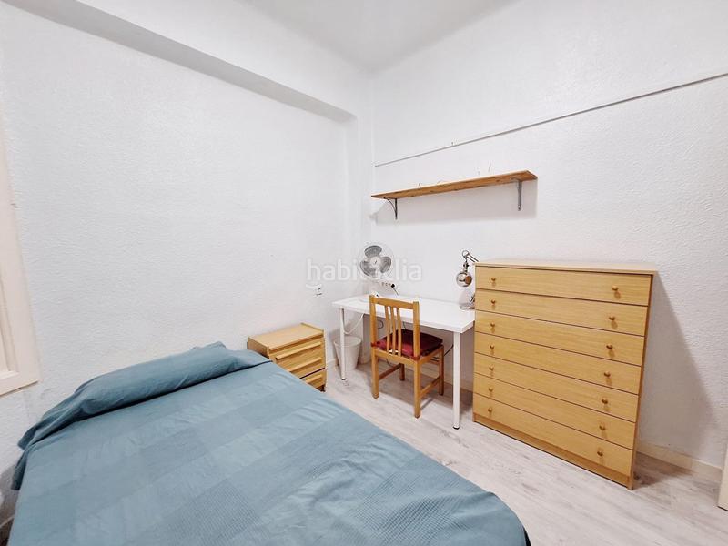 Foto c5e2b7a9-1336-4558-9ea4-fa7f8be3bb85. Alquiler piso se alquila piso ideal para estudiantes o para compartir ! en Murcia
